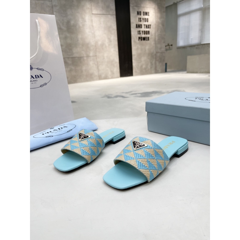 Pra*a slippers